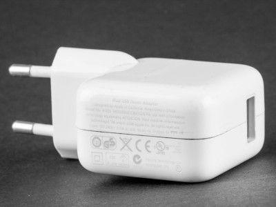 Apple-power-adapter-6-1.jpeg